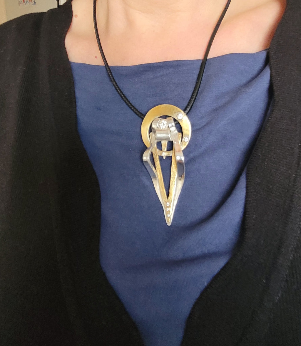 Feinsilber-Kettenanhänger vergoldet | Zirkonia | Ledercollier Statement