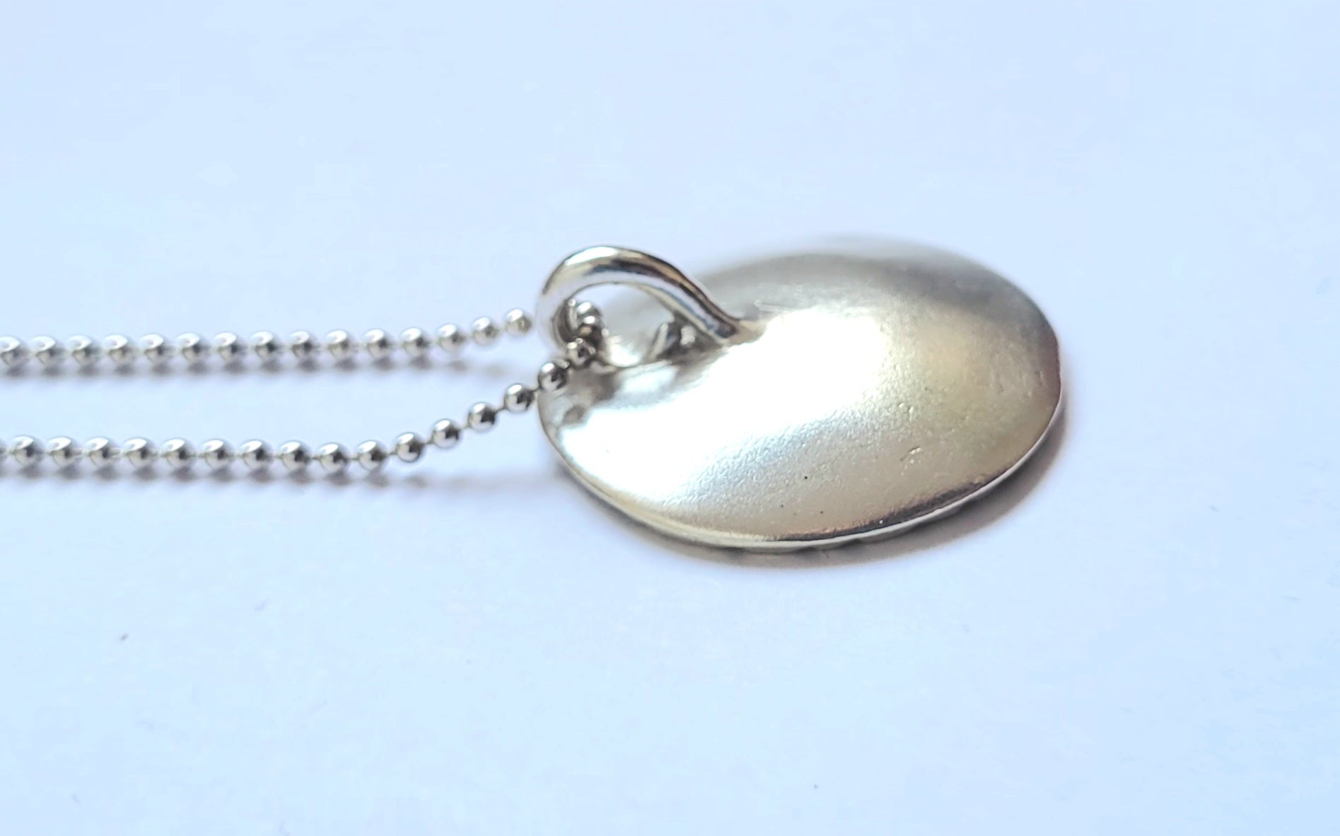 Feinsilber-Medaillon vergoldet | Blumenmuster | Ø 2,55cm Unikat