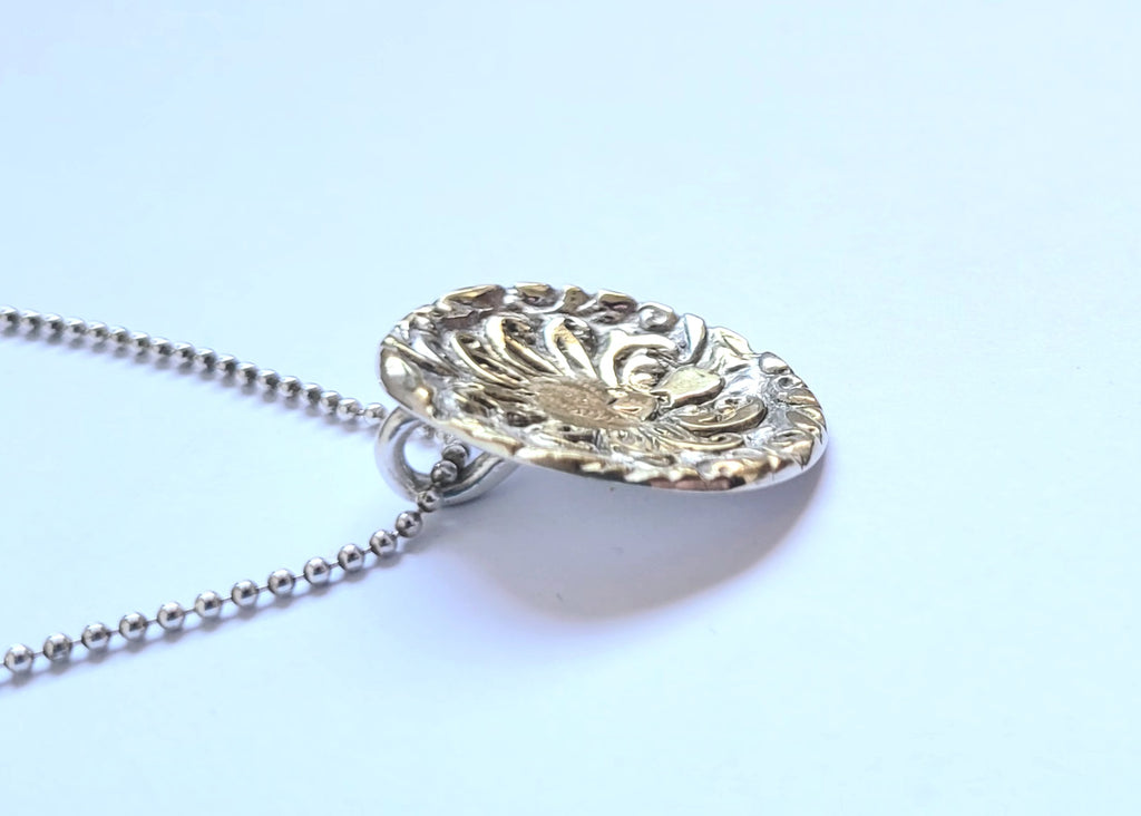 Feinsilber-Medaillon vergoldet | Blumenmuster | Ø 2,55cm Unikat