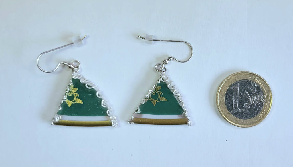 Porzellan-Ohrhänger grün-gold | Blumenmuster | Silberfassung Unikat